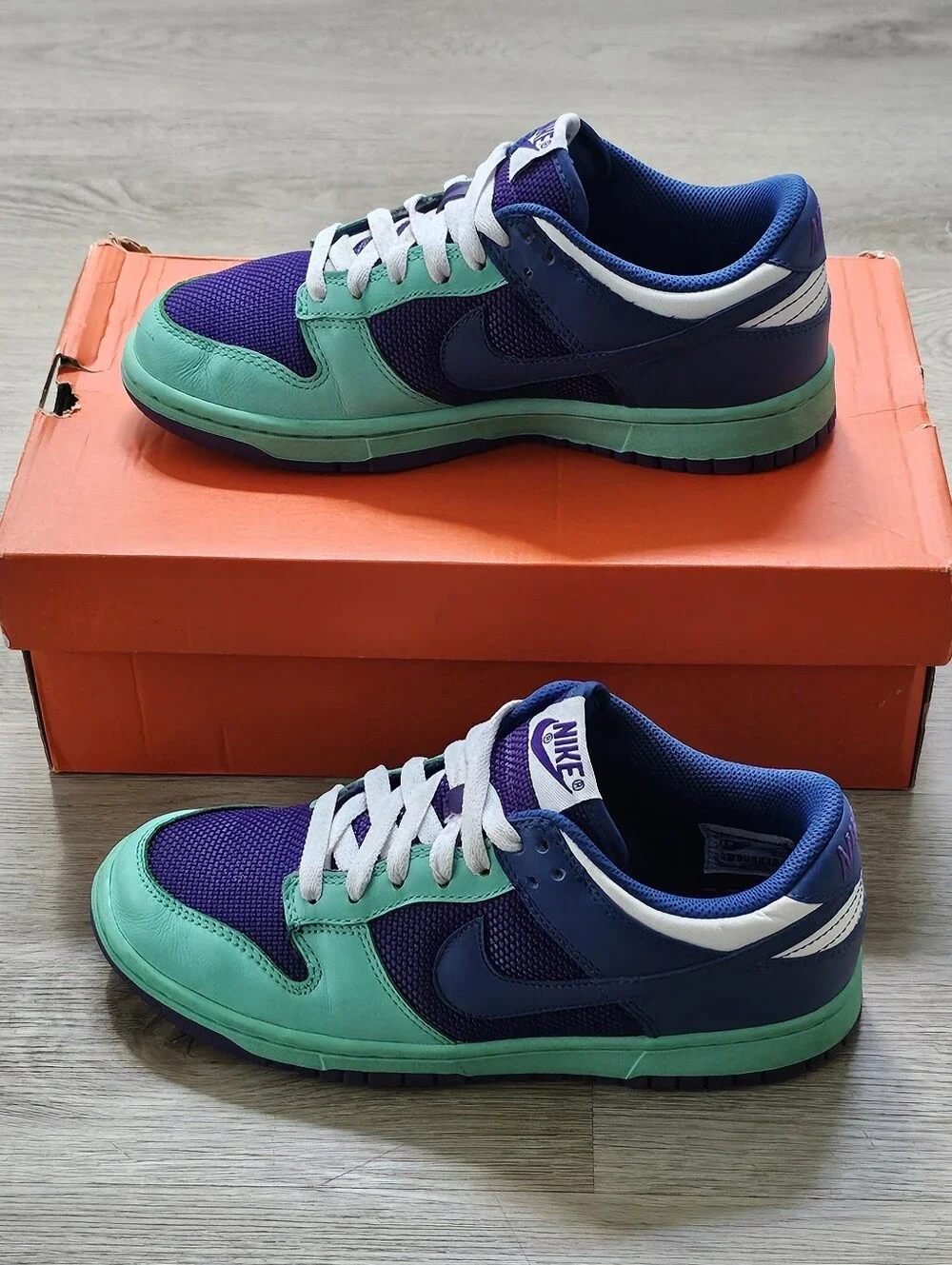 Vintage 2007 Nike Dunk Low Atlantic Blue Purple Women’s 7.5